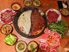 -周小明火锅(黑金冠社区店)