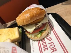 -The Habit Burger Grill 哈比特汉堡(爱琴海店)