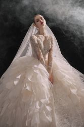 点击看大图 -艾米丽婚纱礼服