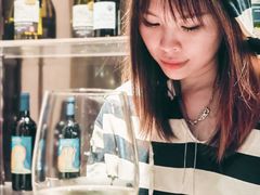 -wineapp葡萄酒餐吧(外滩金融中心店)
