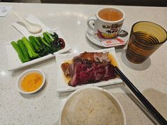 -香港新发烧腊茶餐厅(水围店)