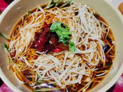 捞拌金针菇-鼎盛轩上海灌汤包·生煎(万达广场店)
