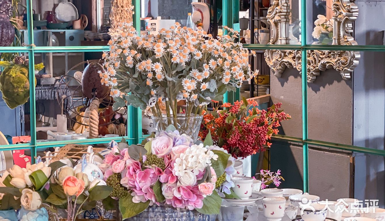 一整个露台花园🌷宝藏咖啡店🍮