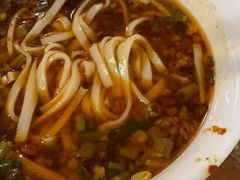 -矮子粉店1985·长沙米粉(湘春路店)