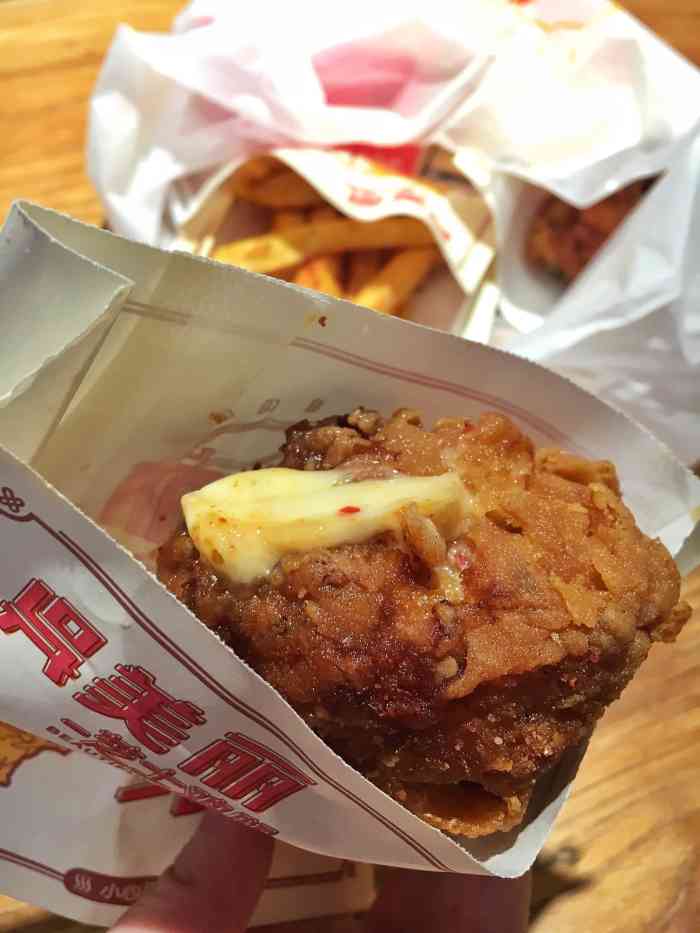 吴美丽·芝士鸡腿(国大店)-"楼上吃完饭下楼买个鸡腿 从开业就知道