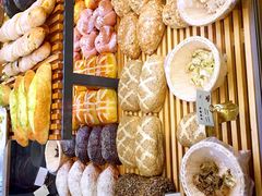 -焙丽拾光(麦凯乐直营店)