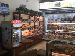 面包甜点陈列柜-红宝石·鲜奶小方(莘庄龙之梦店)