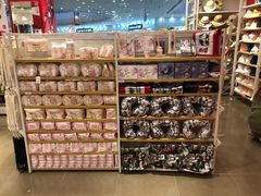 -名创优品(万达广场河东店)