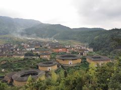 -初溪土楼群