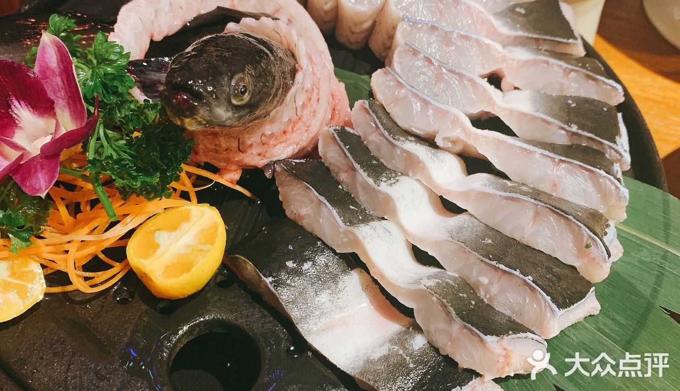 烤活鳗鱼 还会动