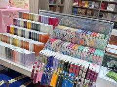 -钟书阁(群光广场店)
