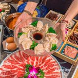 沈阳奉天巷老上海城堡古风火锅店过周末