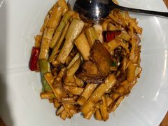 竹笋炒腊肉-丹江渔村(首都机场店)