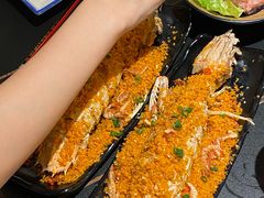 赖尿虾-鲜入围煮花胶鸡海鲜火锅