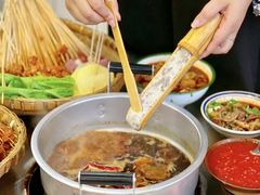 -咏勝锑锅麻辣烫(净居寺路总店)