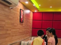 -尊宝比萨(华景新城店)
