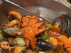 -七欣天香辣蟹火锅(闵行浦江欢乐颂店)