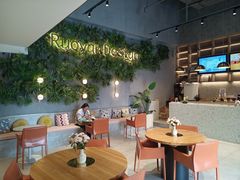 -新华里咖啡书吧(新华书店小寨店)