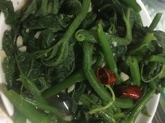 -汤锅大王(新平曹苏黄牛汤锅有限公司)