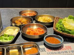 -草家酱蟹炭火烤肉店(珲春南路二店)