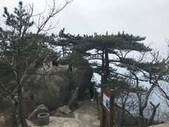 -罗田薄刀峰风景区