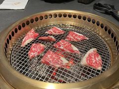 -铭牛烧肉·和牛海鲜自助(高新月牙湖店)