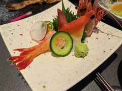 -铭牛烧肉·和牛海鲜自助(高新月牙湖店)