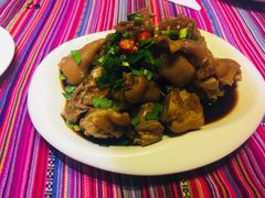 -香巴拉云南餐厅(华莱坞店)