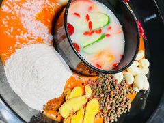 鸳鸯锅底-重庆古老火锅