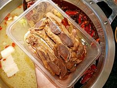 -三个四川人火锅(华联商厦店)