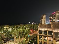-三亚湾海居雅高铂尔曼度假酒店