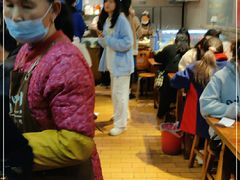 -爆炸头阿姨小四川正宗川味小吃(无任何分店)