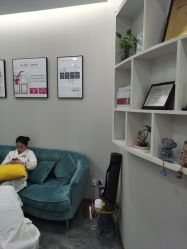 -苗方清颜专业祛痘·皮肤管理