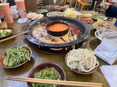 -黄潇洒老火锅(九眼桥宏济巷店)