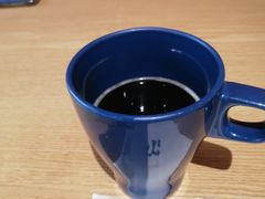 免费美式咖啡-HELLO 27 意面·沙拉·帕尼尼