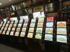 -何氏排骨(左家塘店)