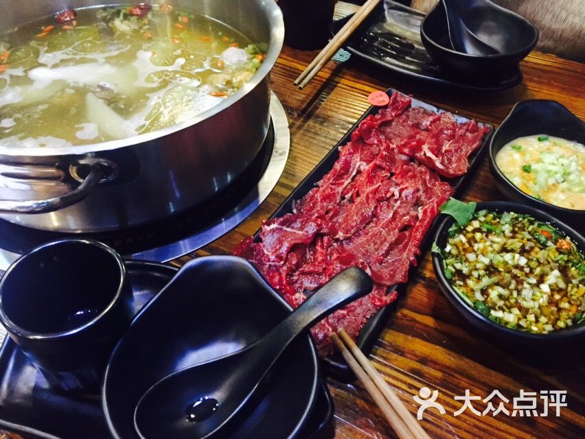 潮日鲜潮汕牛肉火锅(永德路店)嫩牛图片 - 第1张