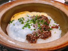 窝蛋牛肉饭-红星光发煲仔饭(文海店)