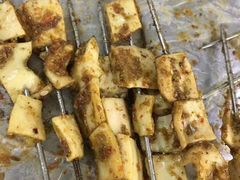 -清真磊磊烧烤老店(饮虎池街34号店)