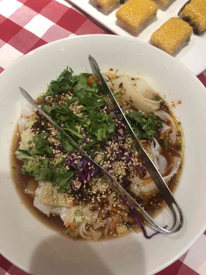 西贝莜面村(星游城店)-"非常好,味道不错,服务人员很周到,很热情.