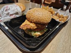 黄金鸡排汉堡-The Habit Burger Grill 哈比特汉堡(复兴soho店)
