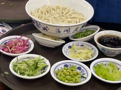 -海碗居老北京炸酱面(增光路店)