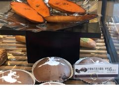 -85度C(生甜甜圈研究工坊·上海平凉店)