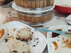 -小杨生煎(金山百联购物中心3楼店)