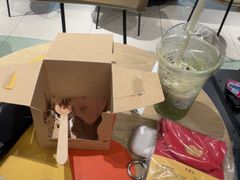 -星巴克(浦东机场T2到达店)