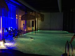 -上海滴水湖皇冠假日酒店