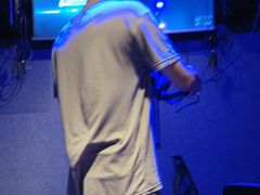 -VR 间客漫·PS电玩·虚拟现实包间游戏电竞(街道口店)