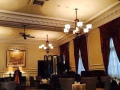 -Salon de Ville浦江汇(上海外滩华尔道夫酒店店)