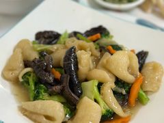 海参扒鱼肚-惠爱餐厅