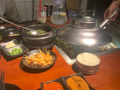 -肉甲韩国木炭烤肉(新壹街1店)